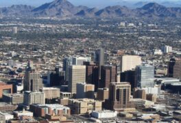 Phoenix_AZ_Downtown_from_airplane_(cropped)